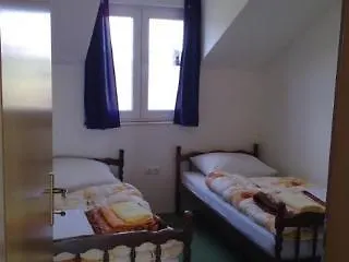 伊万卡巴拉克膳食公寓 招待所 2*